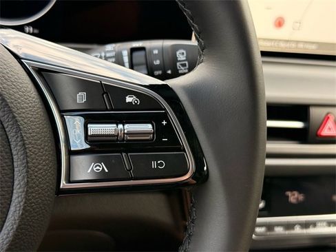 New 2026 Kia Seltos EX image 17