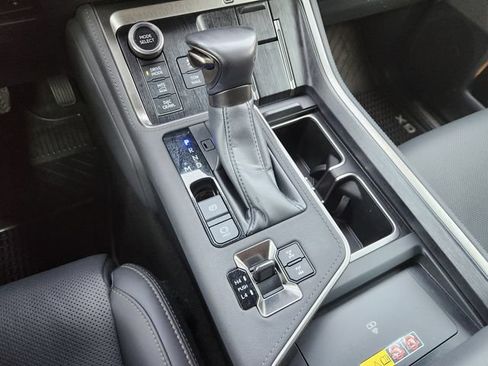 Used 2024 Lexus GX 550 AWD/4WD image 19