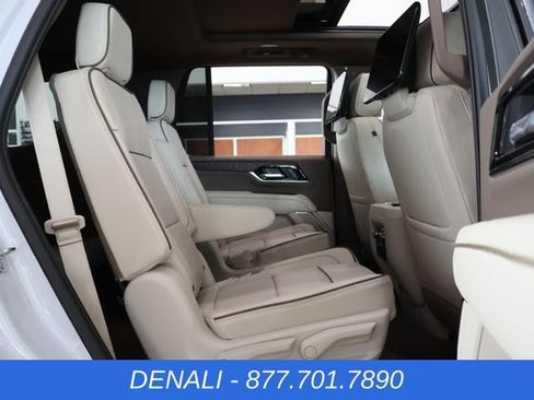 New 2026 GMC Yukon Denali w/ Denali Reserve Package AWD/4WD image 21