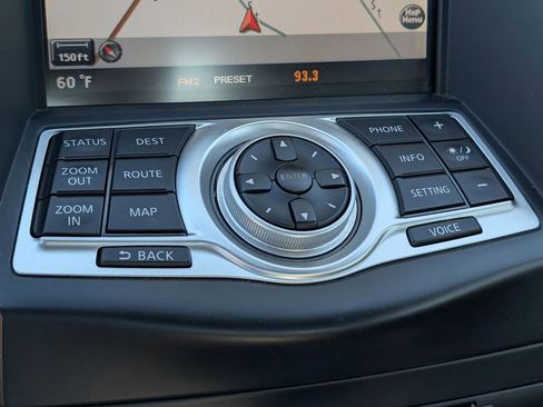 Used 2009 Nissan 370Z Touring image 23