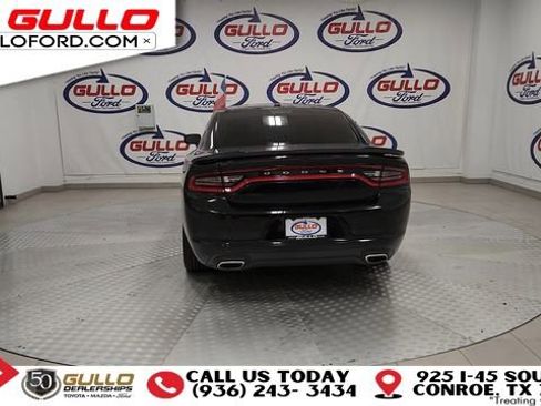 Used 2019 Dodge Charger SXT image 7