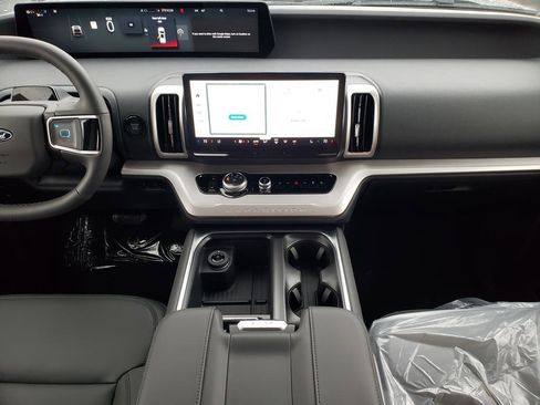 New 2026 Ford Expedition Max Active image 9