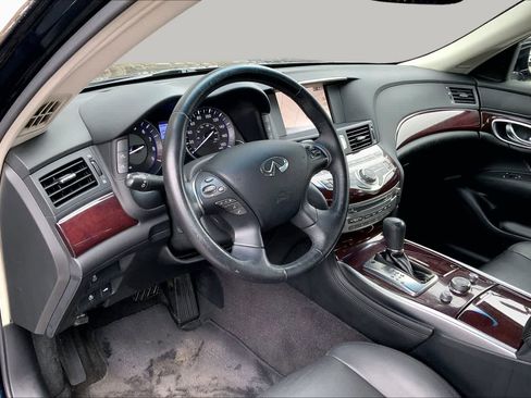 Used 2019 INFINITI Q70 L 3.7 AWD/4WD image 18