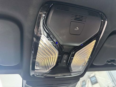 Used 2026 BMW X6 xDrive40i w/ Climate Comfort Package AWD/4WD image 31