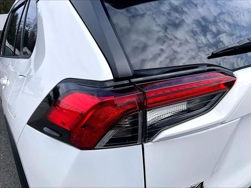 Used 2023 Toyota RAV4 XLE w/ Convenience Package image 34