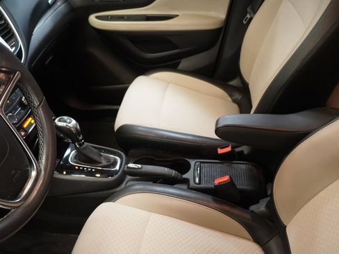 Used 2018 Buick Encore Preferred AWD/4WD image 7