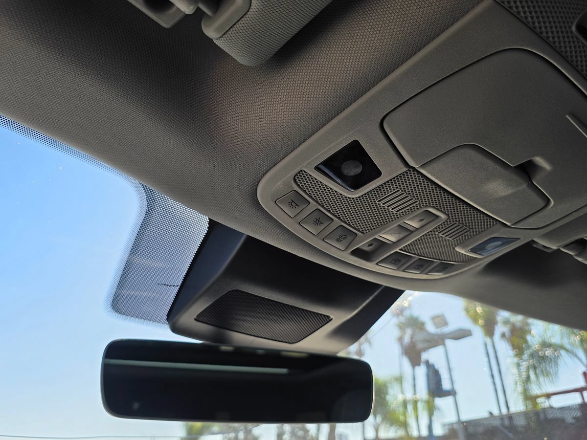 Used 2018 Lincoln Navigator L Select w/ Technology Package RWD image 43