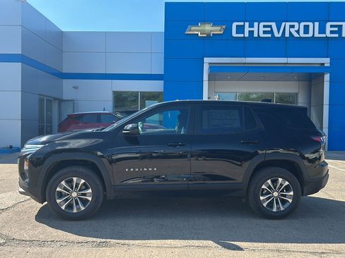 New 2026 Chevrolet Equinox LT w/ Convenience Package II AWD/4WD image 7