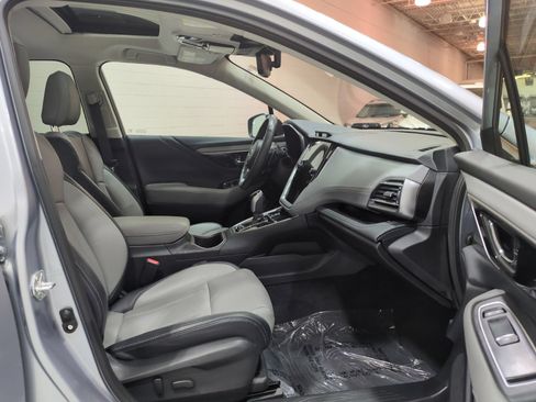Used 2024 Subaru Outback Limited AWD/4WD image 9