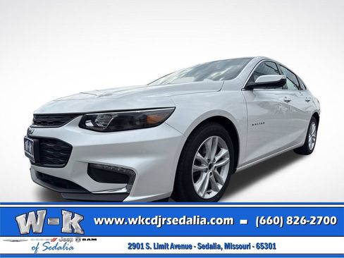 Used 2018 Chevrolet Malibu LT FWD image 14