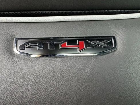 New 2026 GMC Sierra 1500 AT4X w/ LPO, Black Badging Package image 17