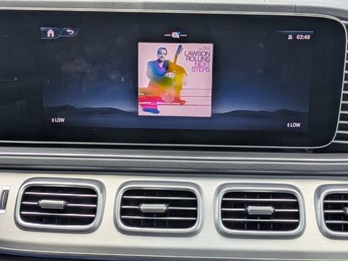 Used 2024 Mercedes-Benz GLS 450 4MATIC image 18