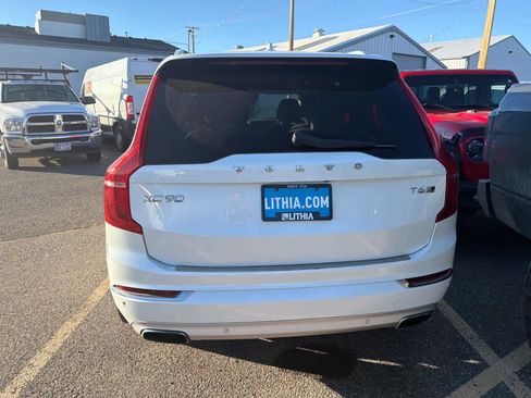 Used 2017 Volvo XC90 T6 Inscription w/ Vision Package image 2