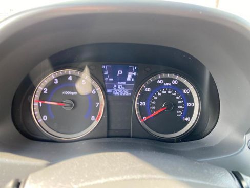 Used 2014 Hyundai Accent SE image 16