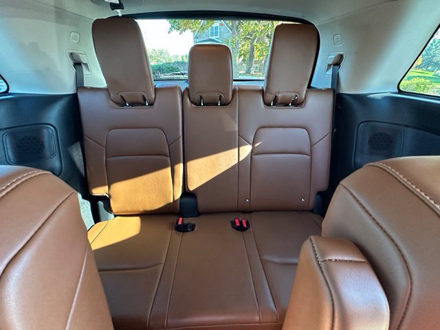 Certified 2025 Nissan Pathfinder Platinum AWD/4WD image 24