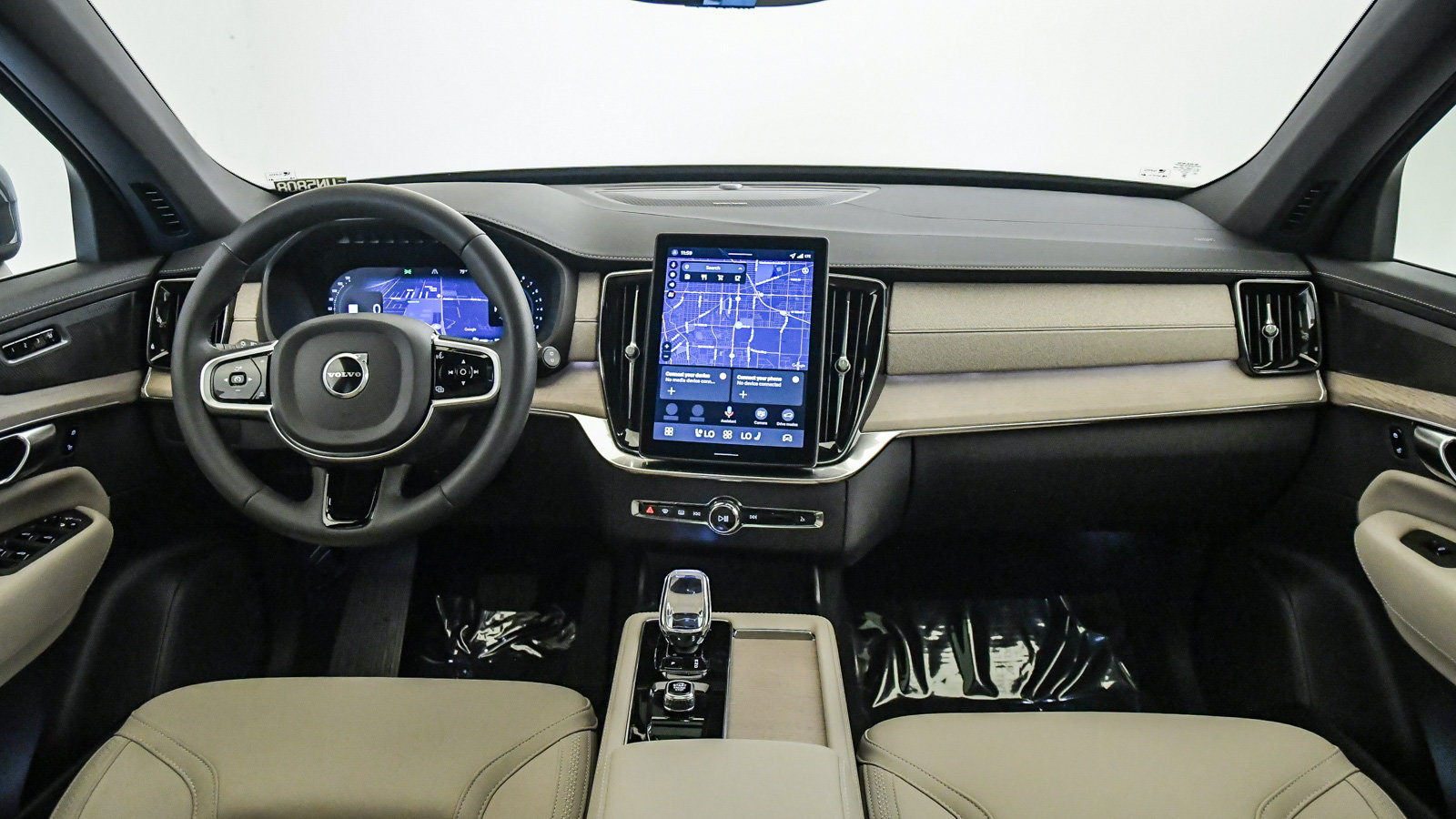 Certified 2026 Volvo XC90 B6 Plus w/ Protection Package AWD/4WD image 15
