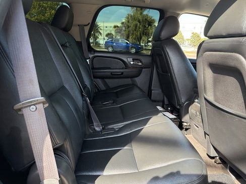 Used 2014 GMC Yukon SLE image 15