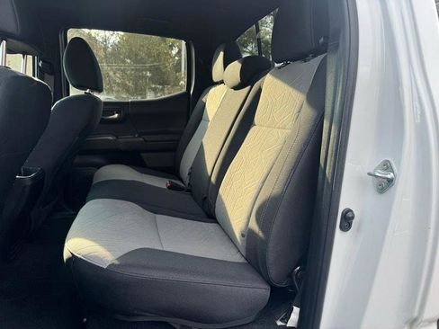 Used 2021 Toyota Tacoma TRD Off-Road w/ Technology Package image 9