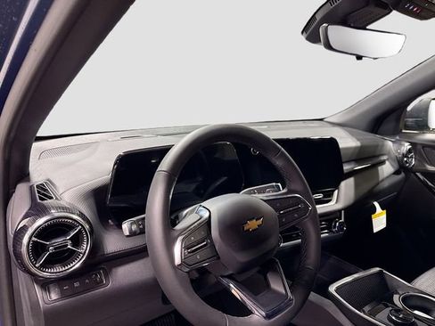 New 2026 Chevrolet Equinox LT w/ Safety and Technology Package image 12