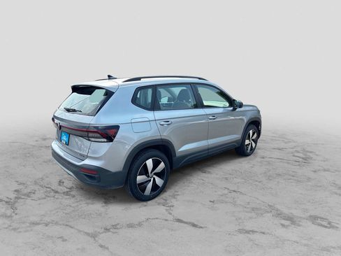 Used 2025 Volkswagen Taos S AWD/4WD image 8