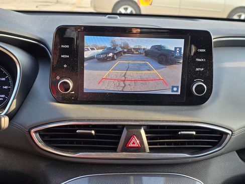 Used 2023 Hyundai Santa Fe SE image 16