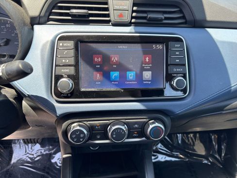 Used 2025 Nissan Versa SV FWD image 17