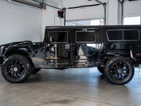 Used 2002 HUMMER H1 4-Door Wagon image 8