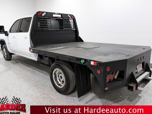 Used 2022 Chevrolet Silverado 3500 LT w/ Convenience Package AWD/4WD image 3