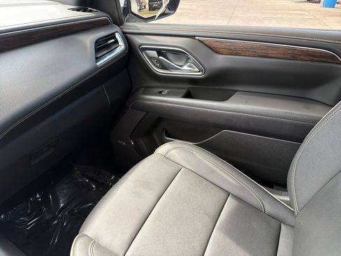 Used 2024 Chevrolet Tahoe Premier RWD image 30