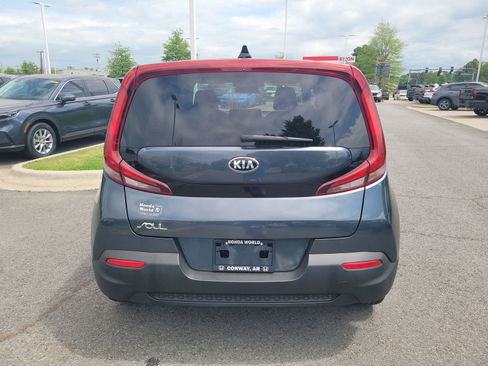 Used 2020 Kia Soul LX FWD image 4