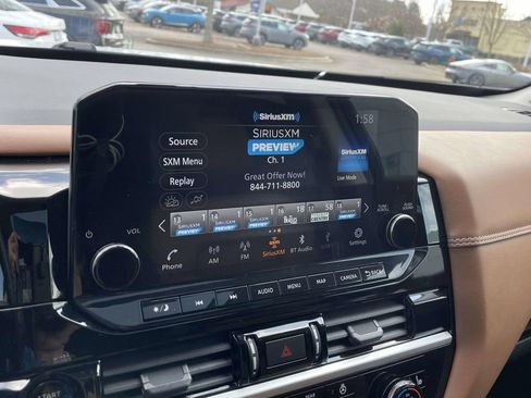 Used 2025 Nissan Pathfinder Platinum w/ Cargo Package image 26