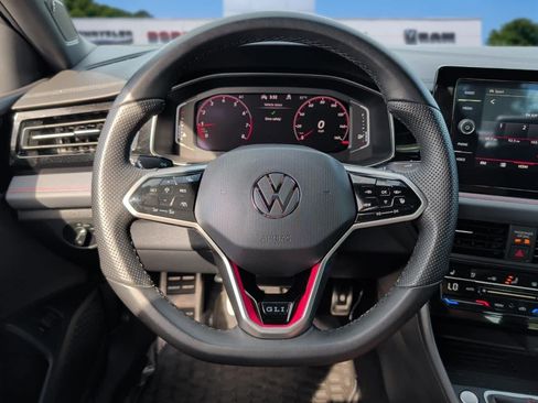 Used 2025 Volkswagen Jetta GLI Autobahn FWD image 17