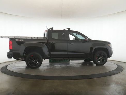 Used 2022 Chevrolet Colorado LT w/ Redline Special Edition image 6