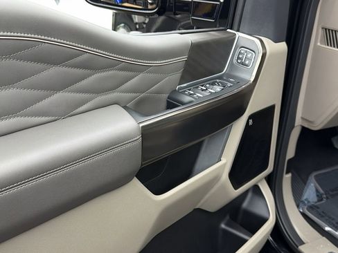 Used 2026 Ford F450 Platinum w/ Platinum Plus Package image 26