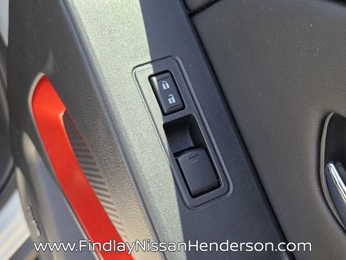 Used 2025 Nissan Frontier Pro-X w/ Pro Convenience Package RWD image 17