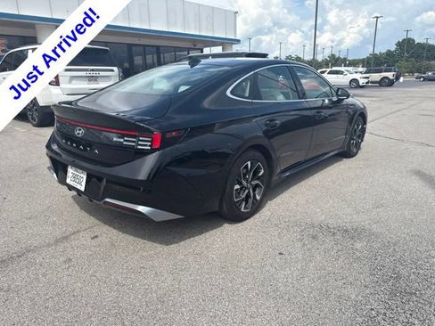 Used 2025 Hyundai Sonata SEL FWD image 3