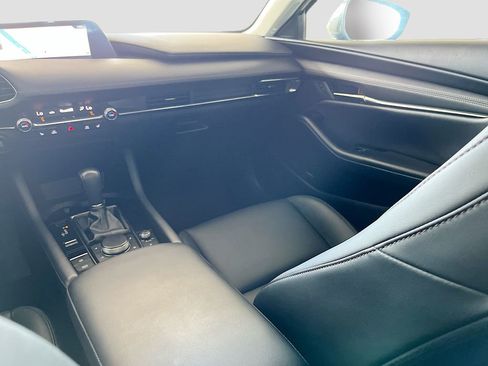 Used 2022 MAZDA MAZDA3 s image 23