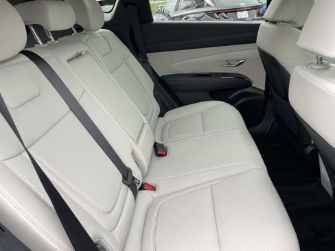 Certified 2025 Hyundai Tucson Limited image 27