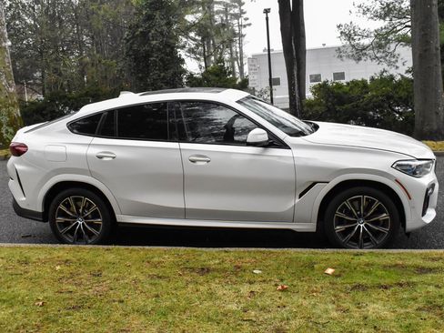 Used 2020 BMW X6 M50i w/ Executive Package AWD/4WD image 11