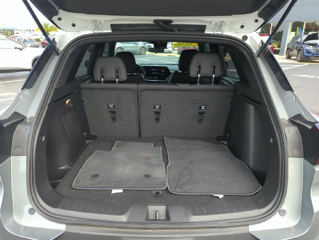 Used 2024 Chevrolet TrailBlazer ACTIV w/ Driver Confidence Package FWD image 19