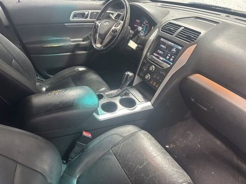 Used 2011 Ford Explorer XLT w/ 202A Rapid Spec Order Code FWD image 31