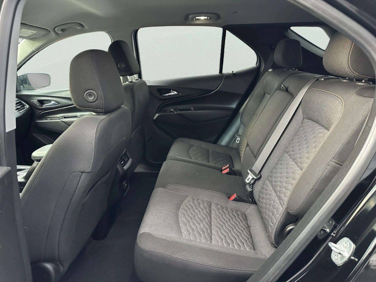 Used 2021 Chevrolet Equinox LT AWD/4WD image 16