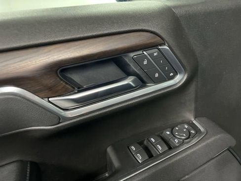 Certified 2025 GMC Sierra 1500 SLT AWD/4WD image 23