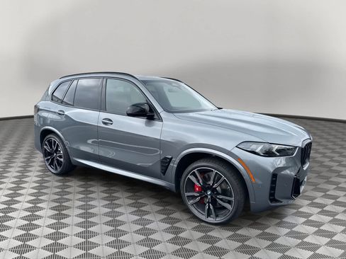New 2026 BMW X5 M60i image 1