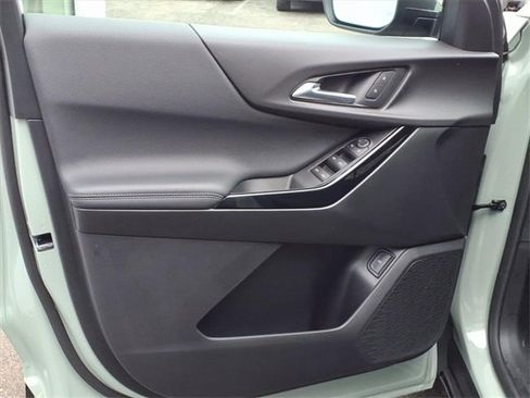 Used 2026 Chevrolet Equinox LT w/ Convenience Package II image 10