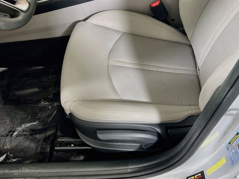 Used 2019 Hyundai Sonata SE w/ Cargo Package FWD image 18
