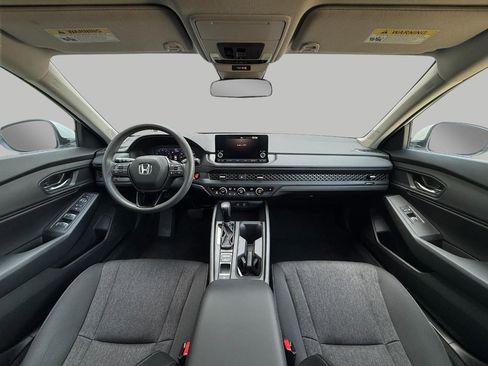 Used 2023 Honda Accord EX image 5