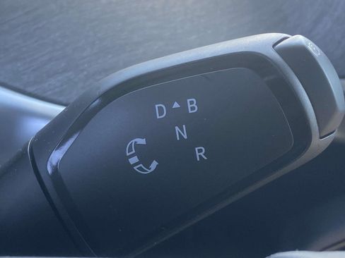 New 2025 Volkswagen ID. Buzz Pro S RWD image 30