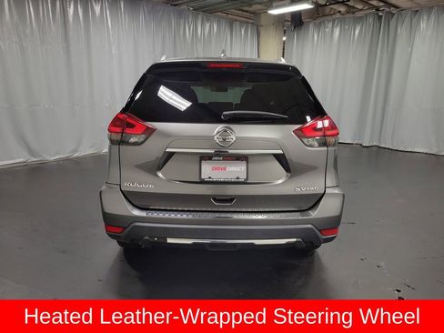 Used 2018 Nissan Rogue SV w/ Premium Package AWD/4WD image 8