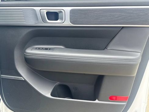 Used 2024 Hyundai Santa Fe Limited FWD image 19
